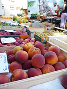 pêches - étalage marché